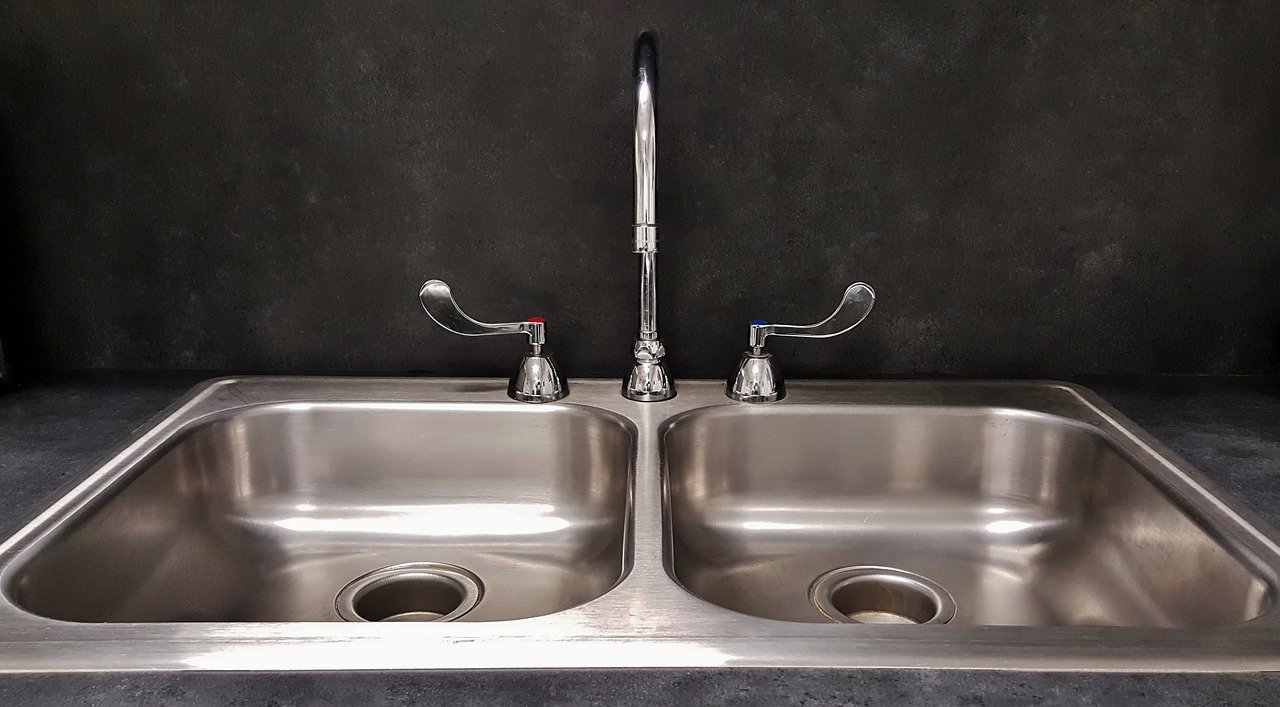 clogged kitchen sink remedies