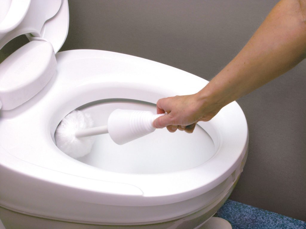 Clean Toilet with Vinegar and Baking Soda