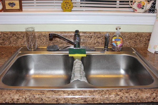 remove rust kitchen sink